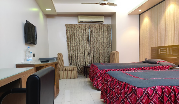 Premier AC Twin Bed Room 802