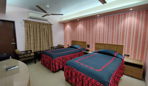 Premier AC Twin Bed Room 802