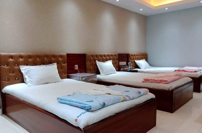 Deluxe Twin Bed 208