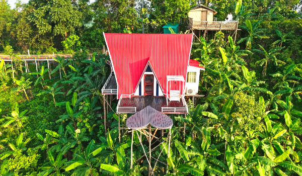 Pod House presidential pod house