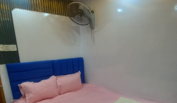 Couple  AC Cabin 008 (Moonlight suite)