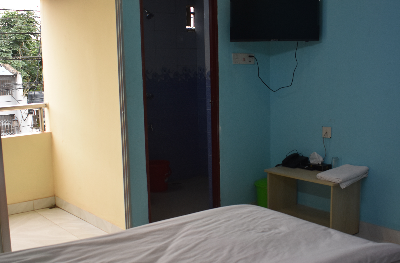 AC couple Bed 213