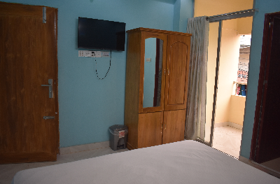 AC couple Bed 209