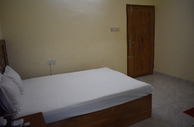 AC\Non-AC Connecting Room with Three Bed 301