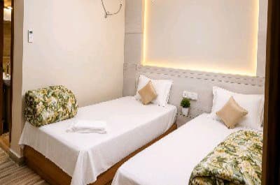 Double Bed NON AC 302