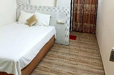 Couple Bed NON AC 306